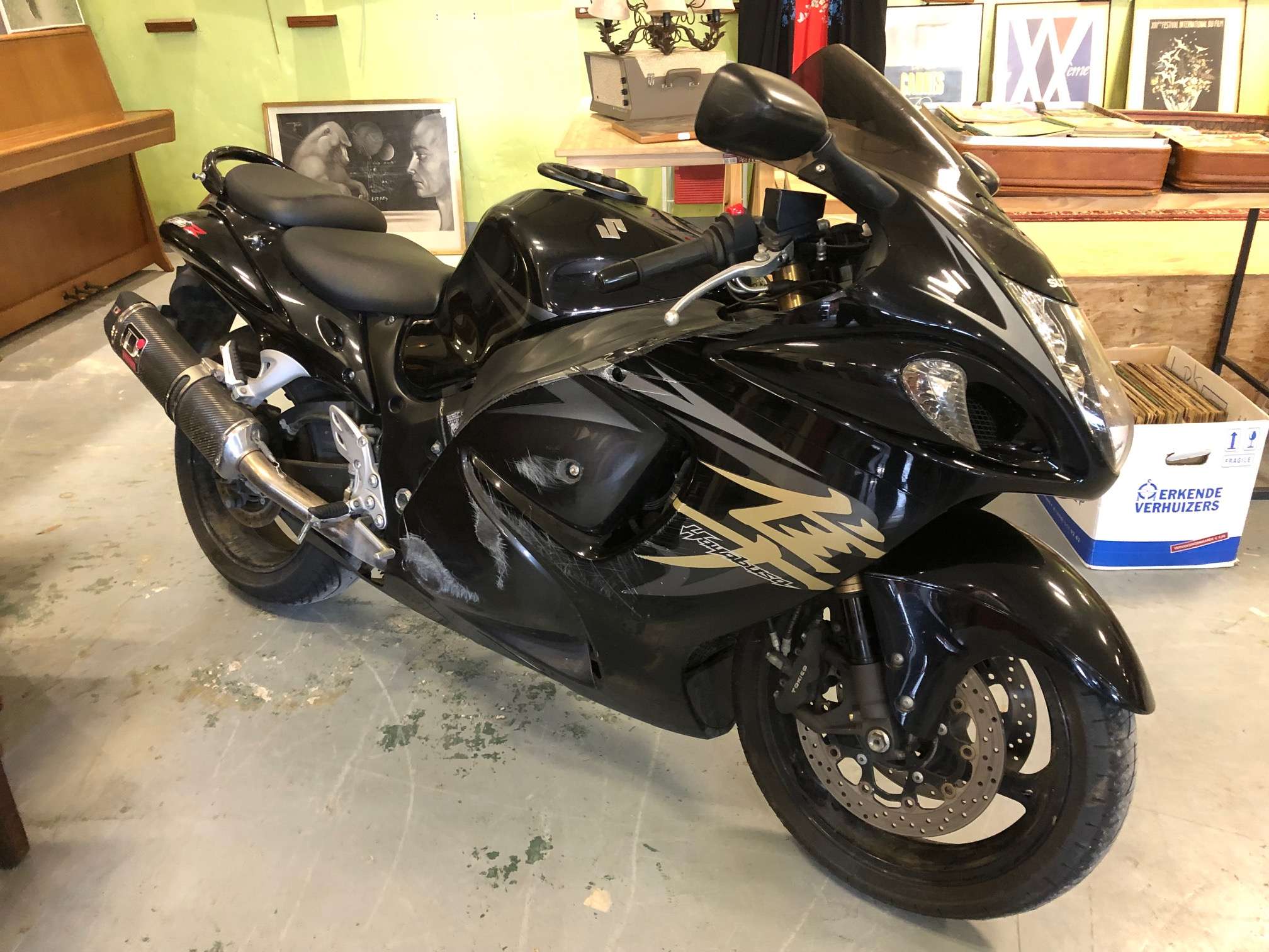 MOTO SUZUKI HAYABUSA MOTO SUZUKI HAYABUSA