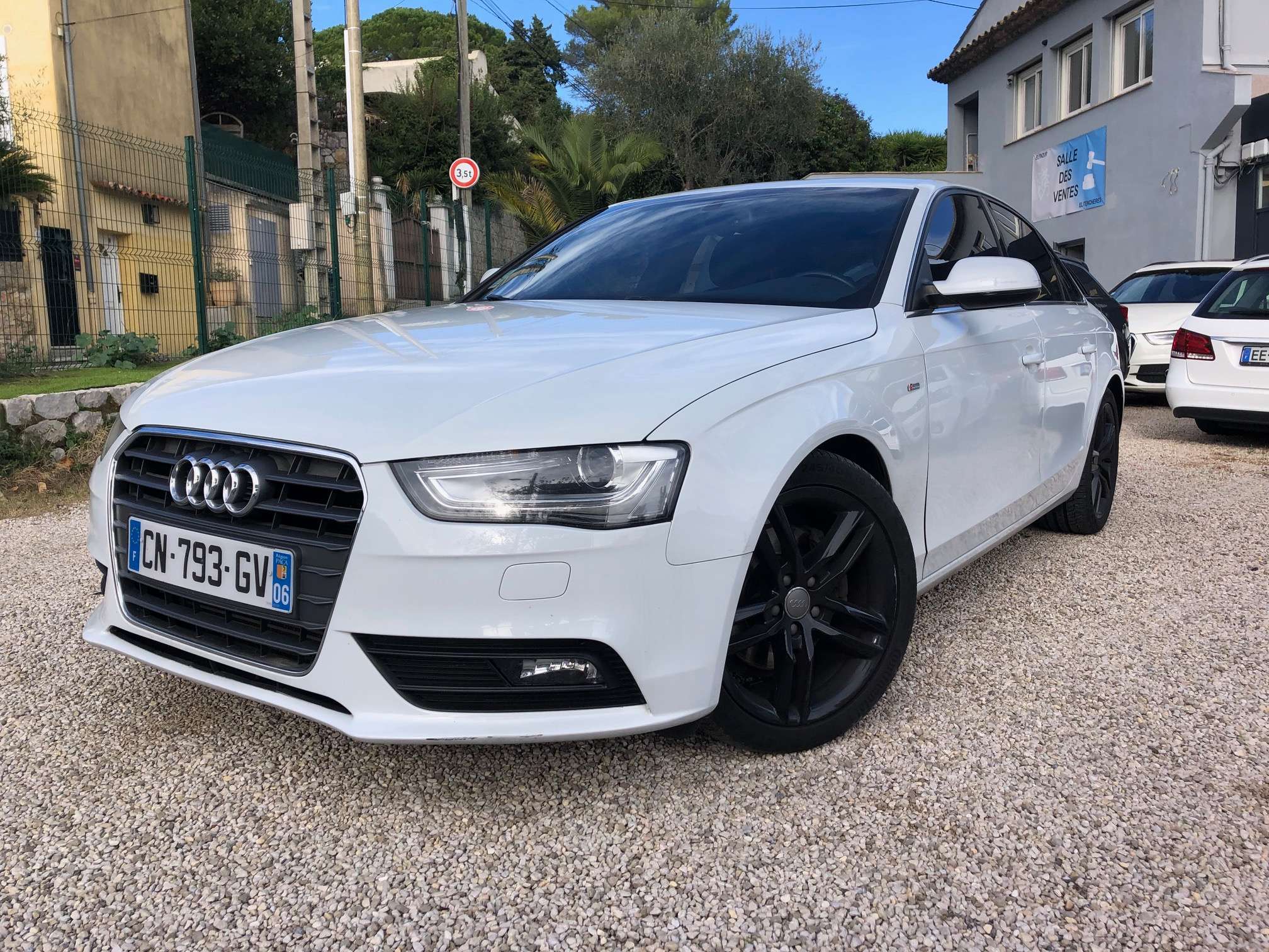 AUDI A4  2.0 TDI 143 S-LINE