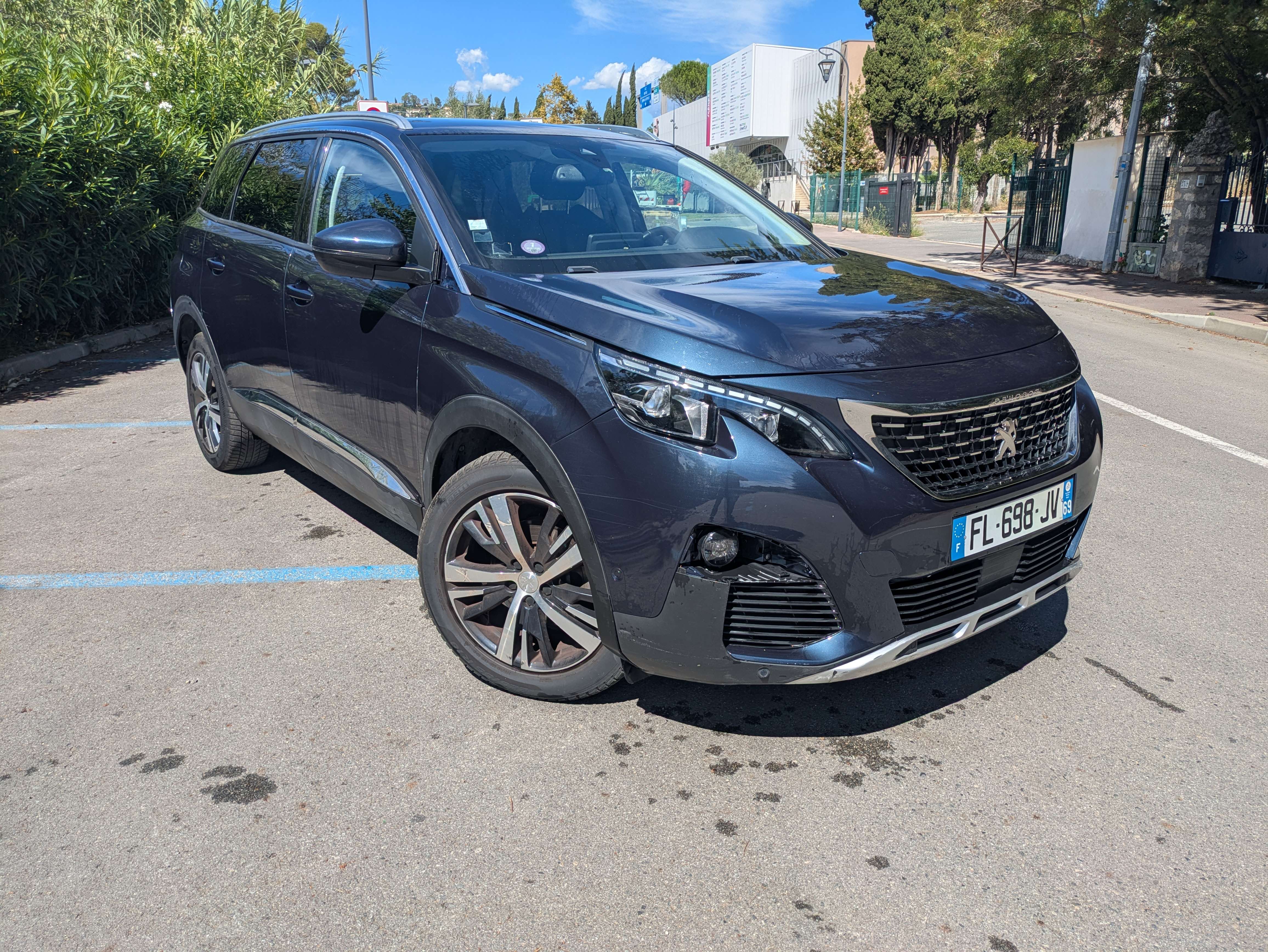 PEUGEOT 5008 1,2