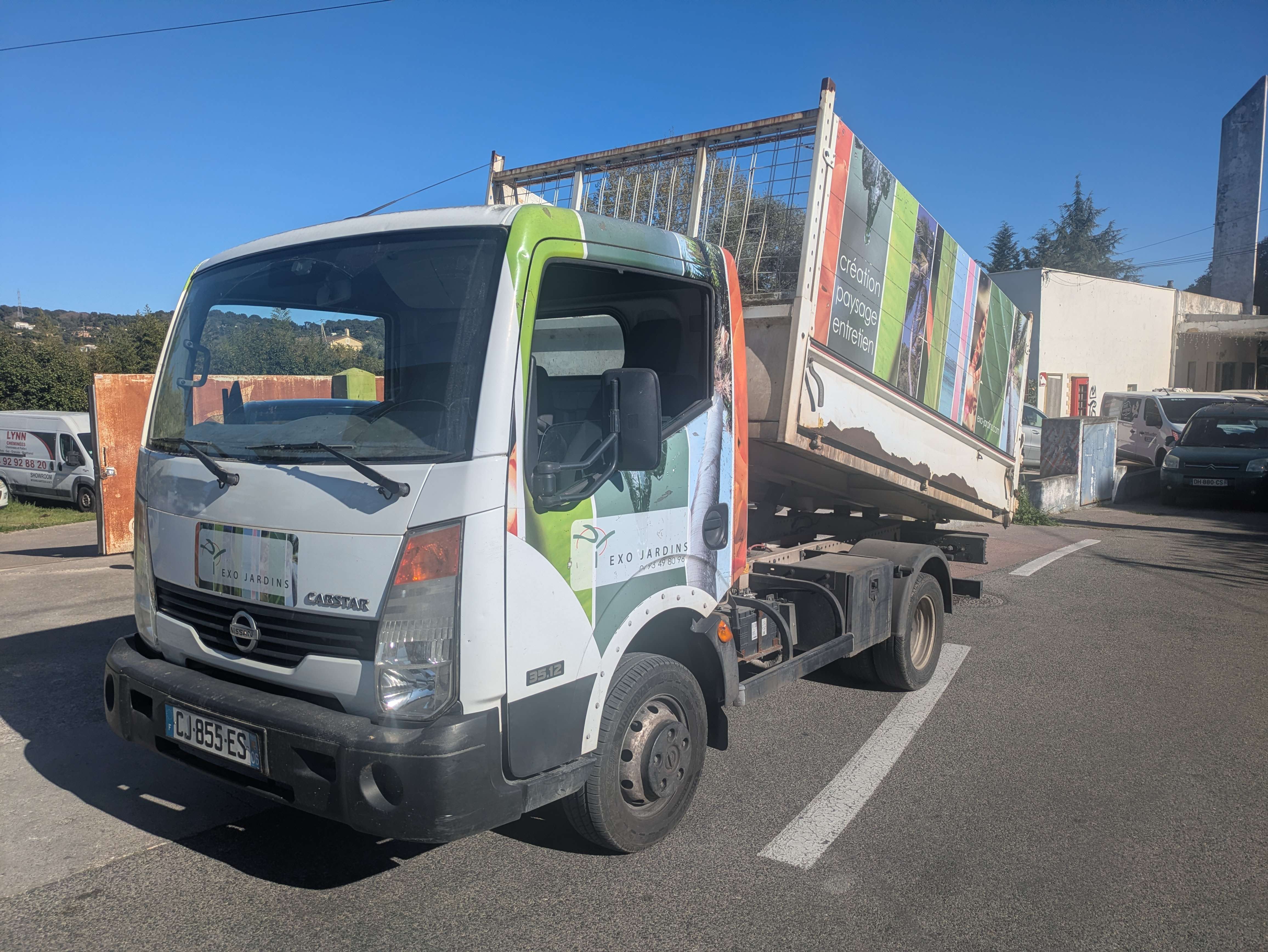 Nissan cabstar 2.5dci benne